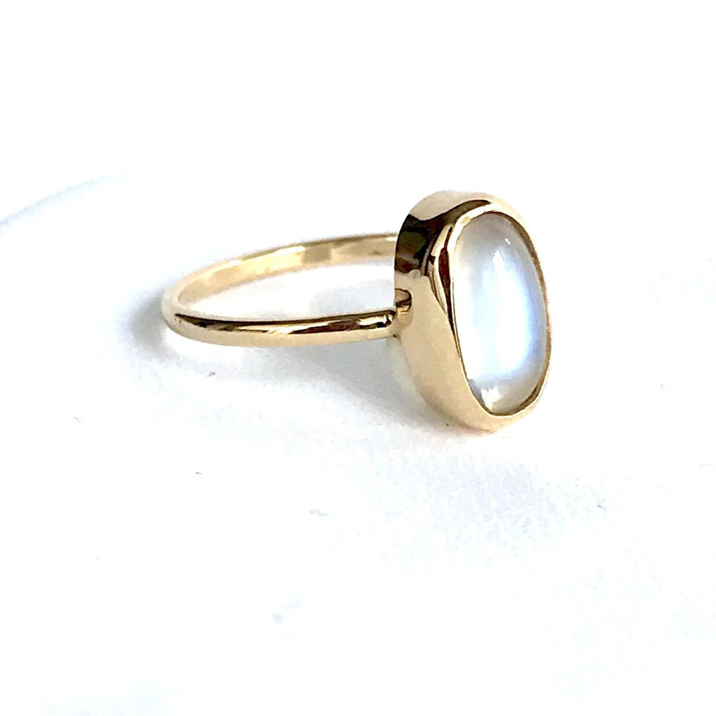 Pristine Oval Moonstone Ring in 14K Yellow Gold