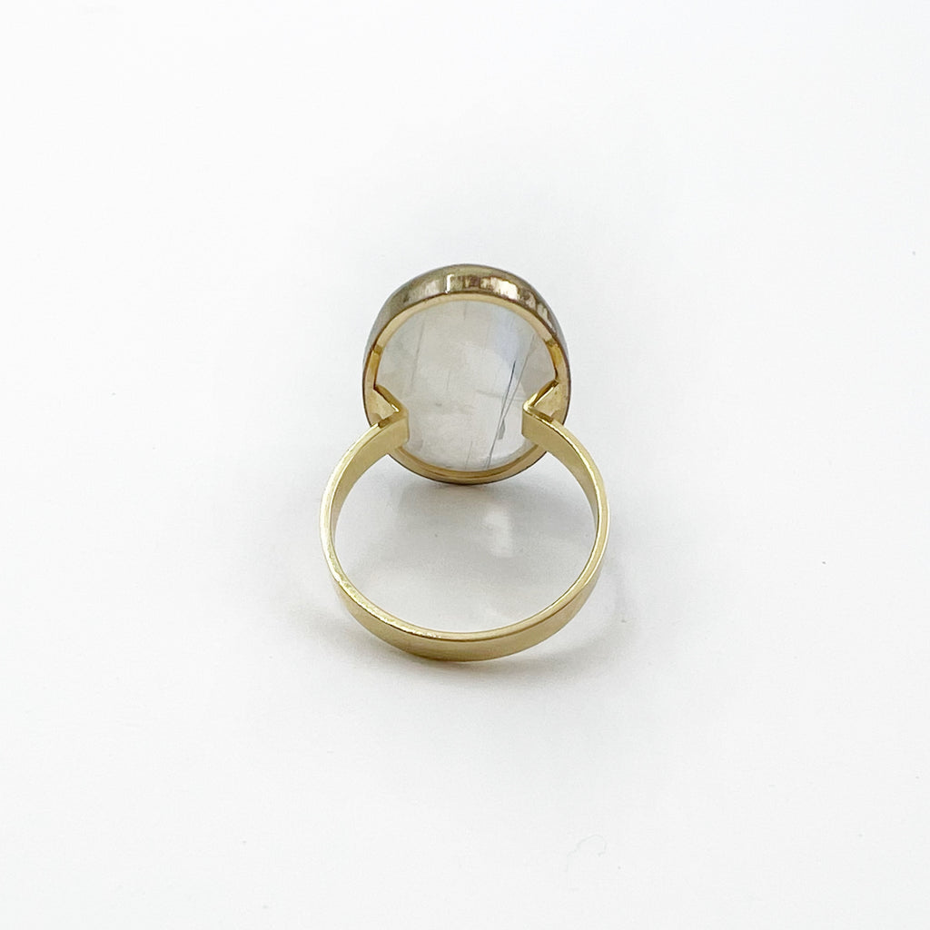 Oval Moonstone set in Bright Gold