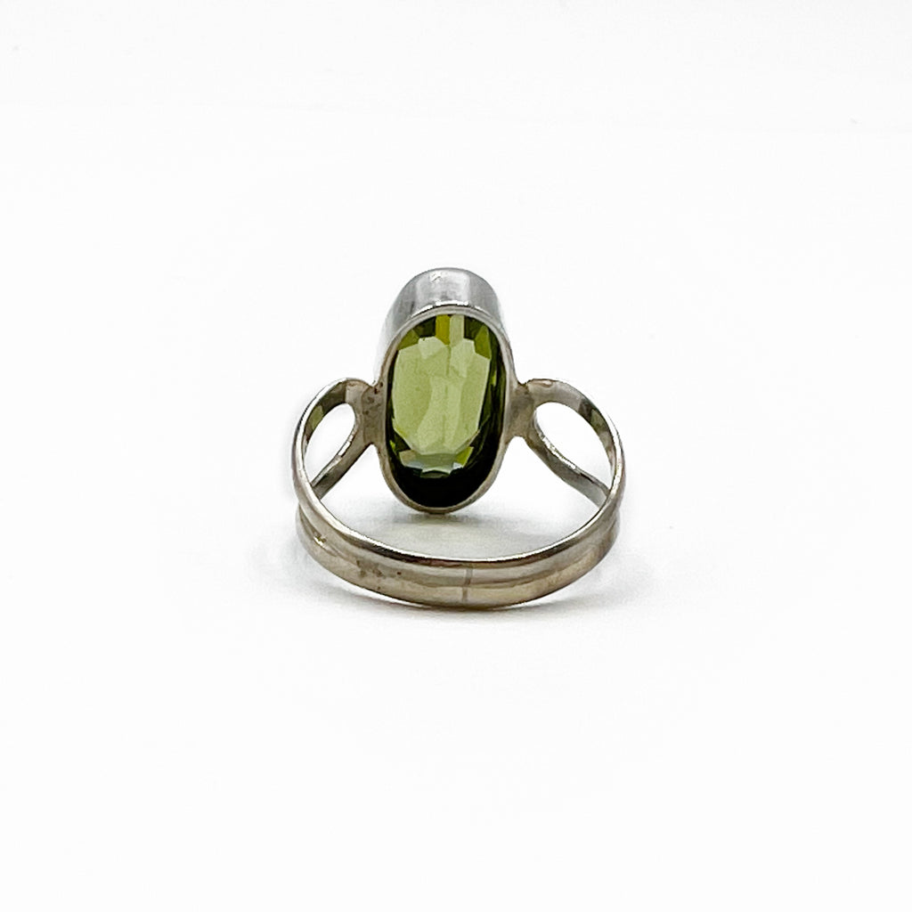 Oval Peridot Ring