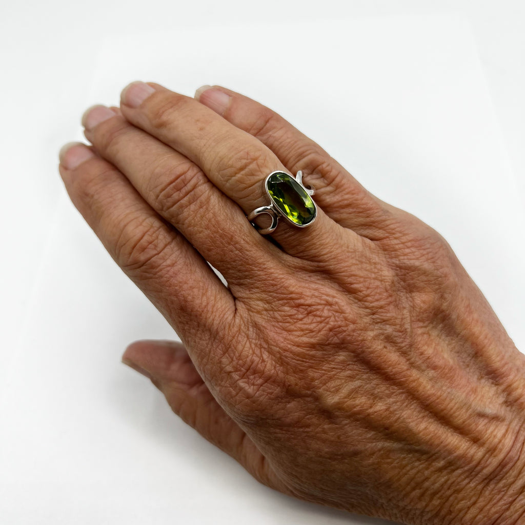 Oval Peridot Ring