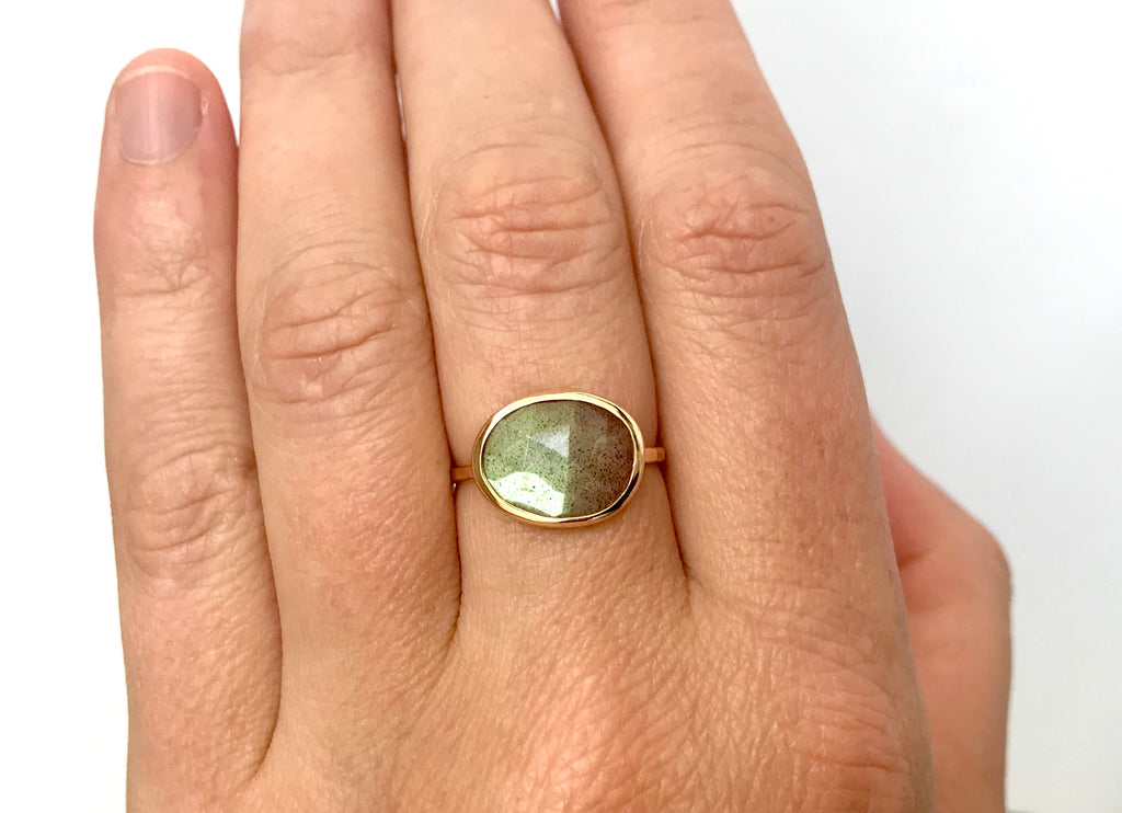 Speckled Oval Labradorite Ring Set In 14K Yellow Gold Ring
