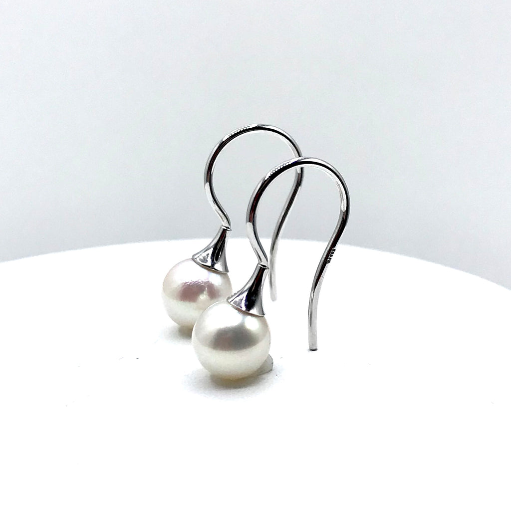 White Pearl in White Gold Earrings