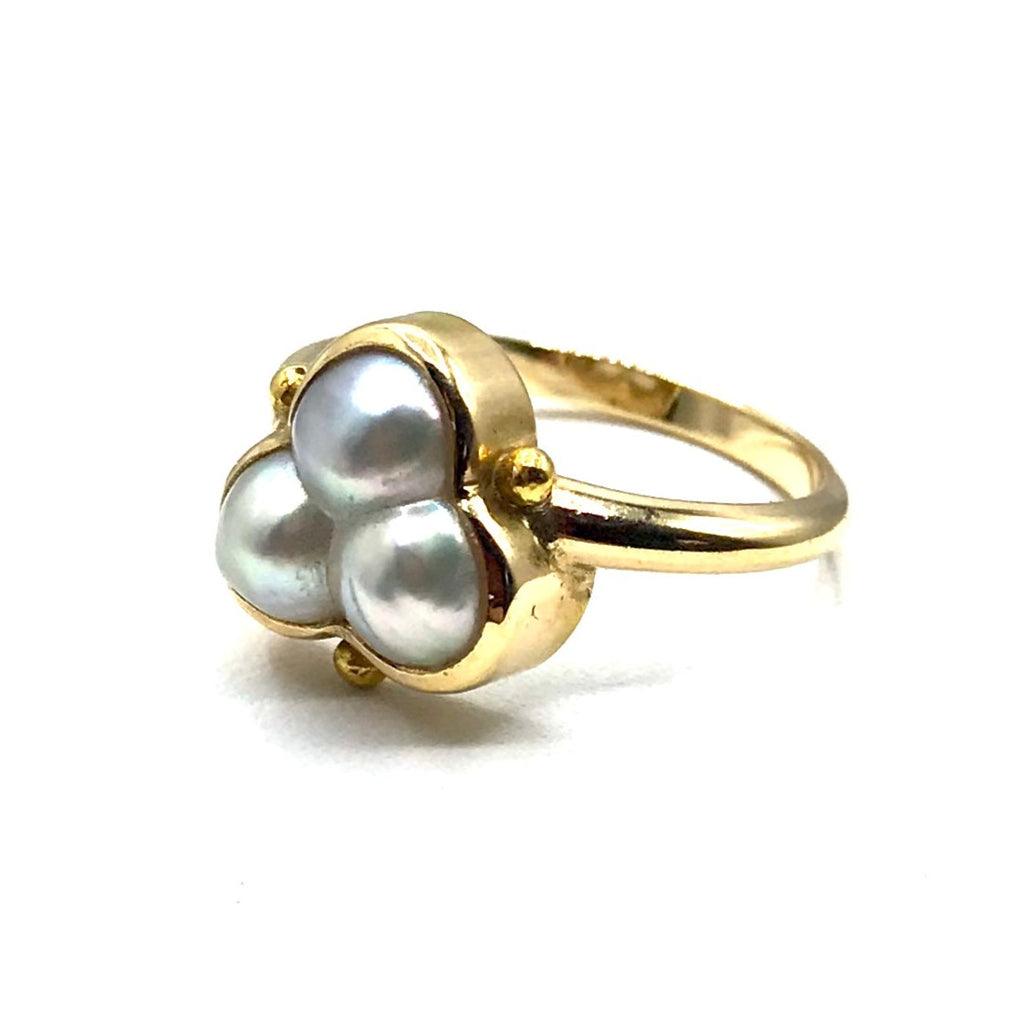 Three pearl 14k gold ring