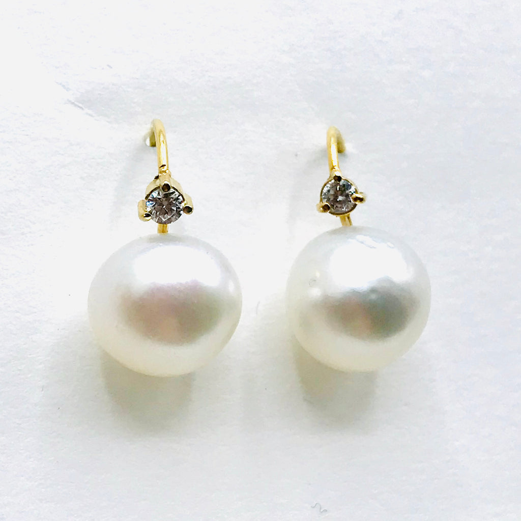Diamond and Pearl Earrings in 14K Yellow Gold