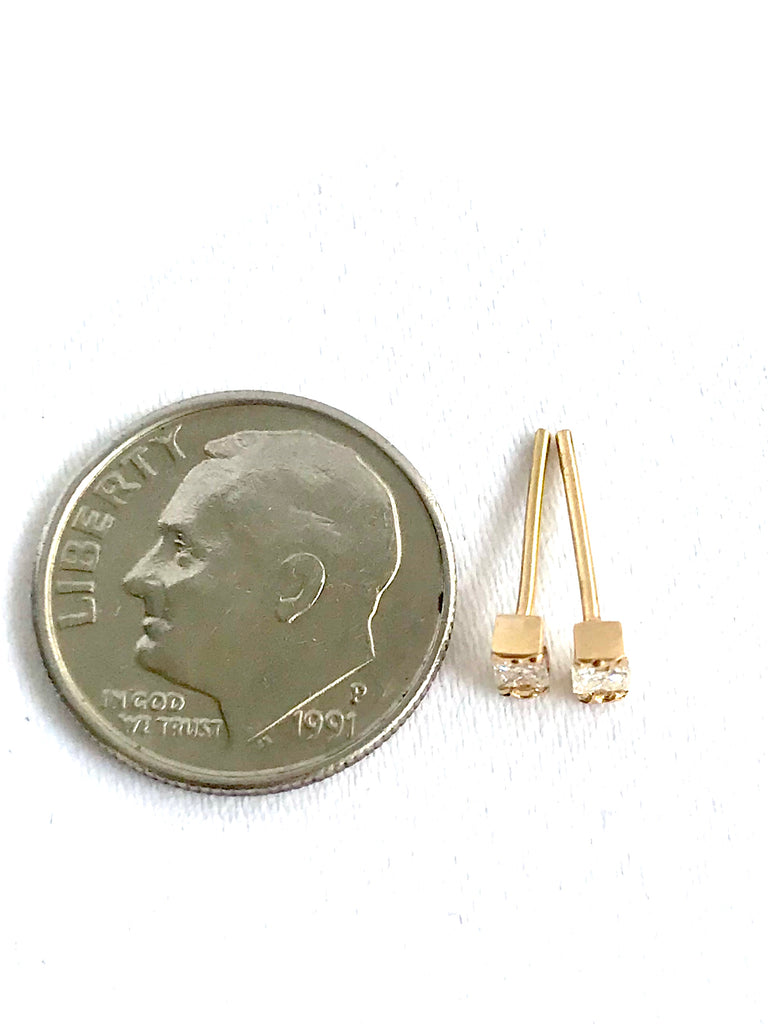 Diamond Baguette Stud Earrings in 14K Yellow Gold