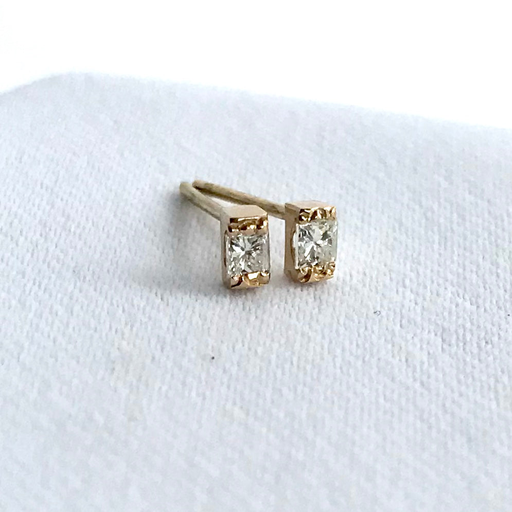 Diamond Baguette Stud Earrings in 14K Yellow Gold