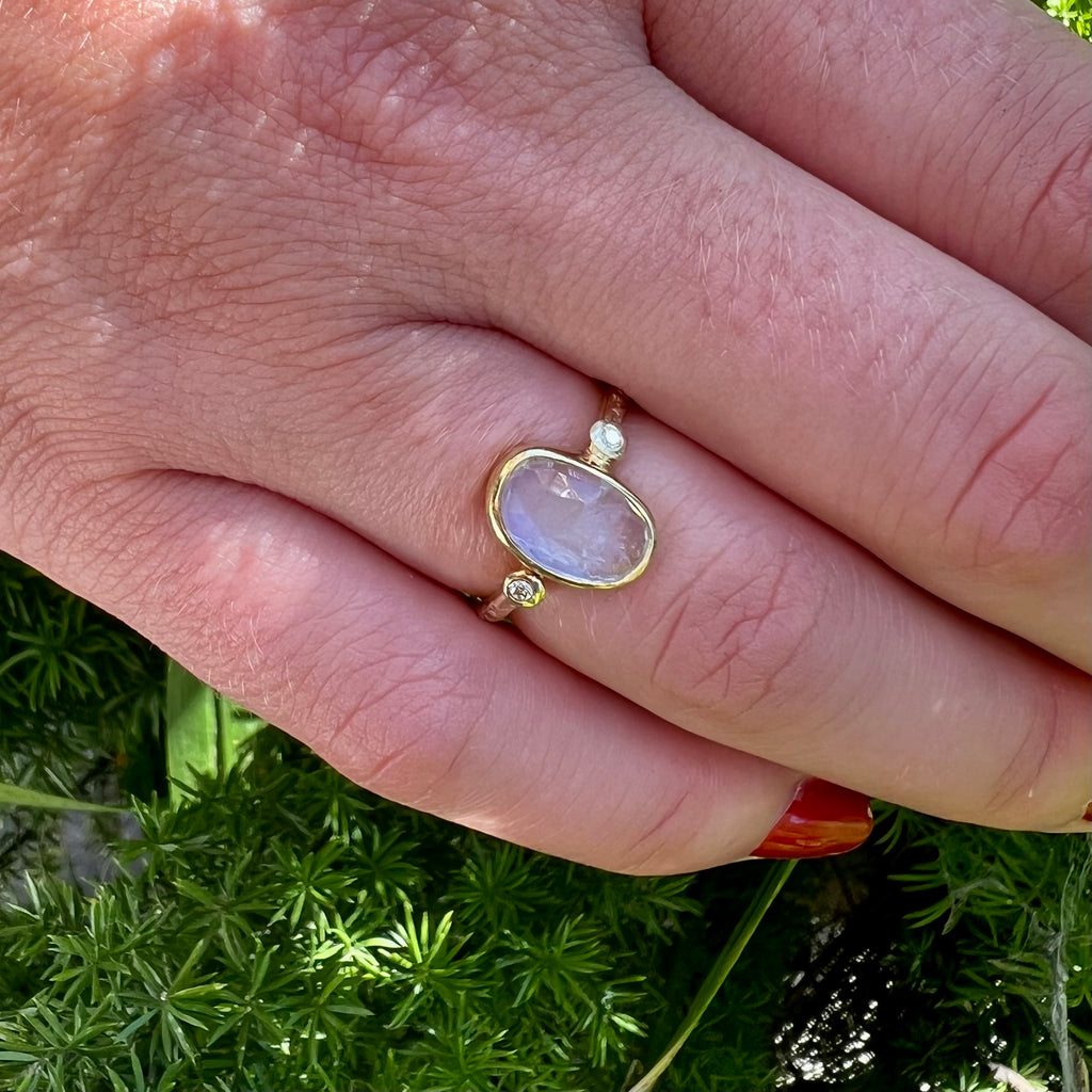 Oval Moonstone 14 Karat Yellow Gold Hammered Diamond Ring