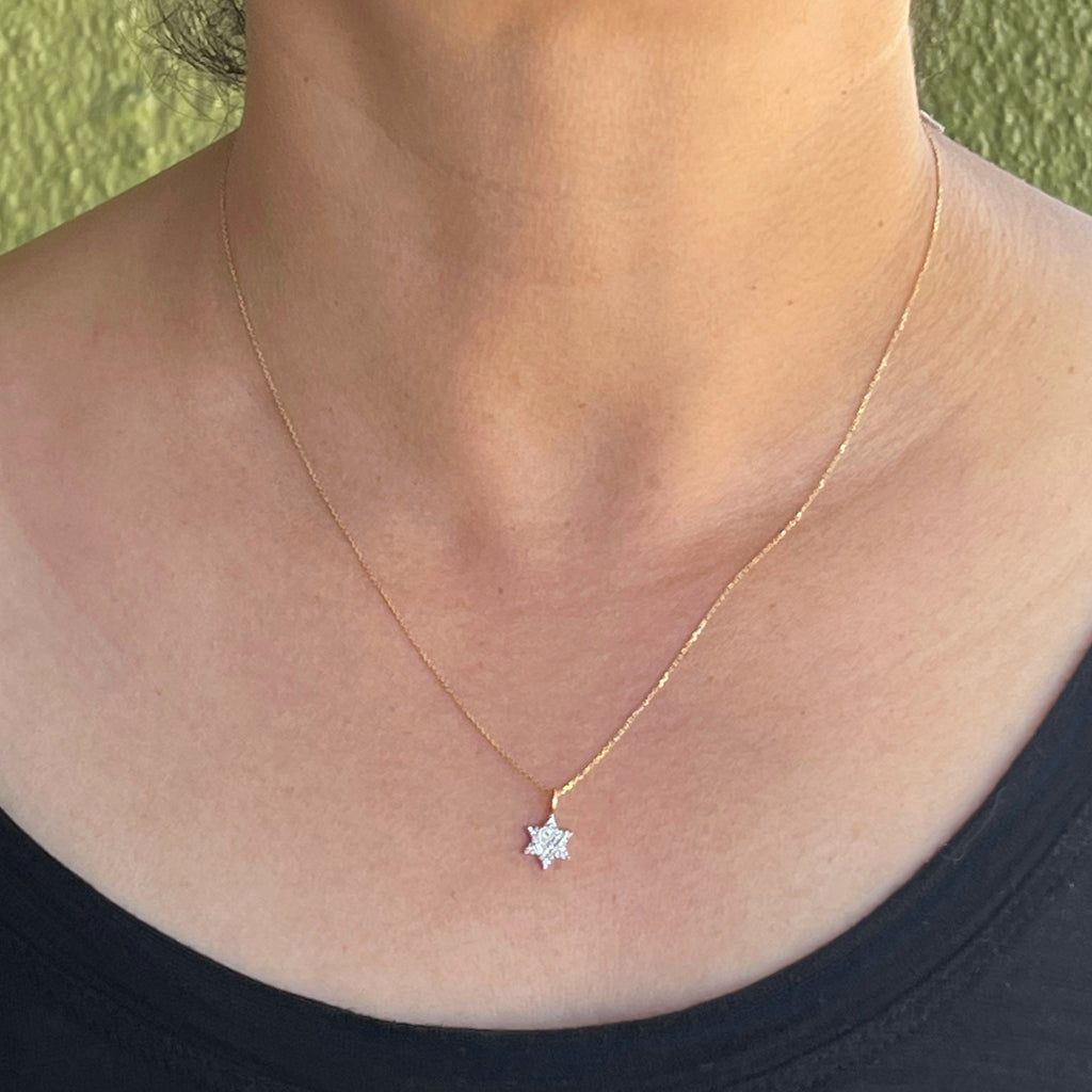 Pave Diamond 14 Karat Yellow Gold Star Necklace
