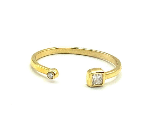 Princess Cut Diamond in Geometric Shapes