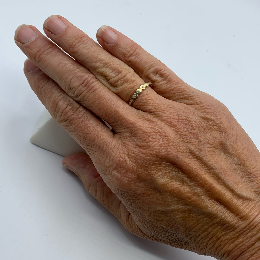 Golden Planets with Diamonds Centers on a Golden Band