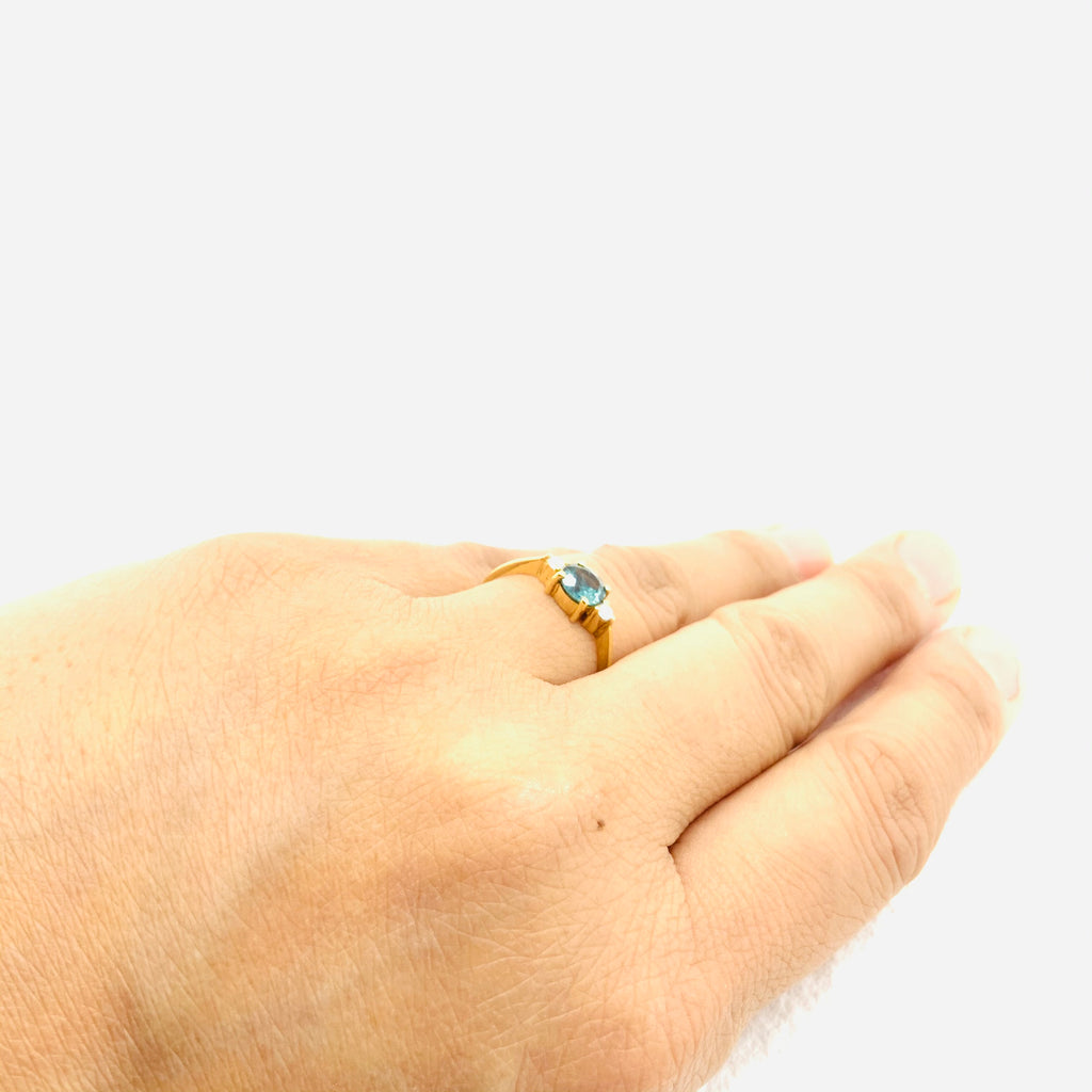 Deep Teal Montana Sapphire with Diamonds and Gold