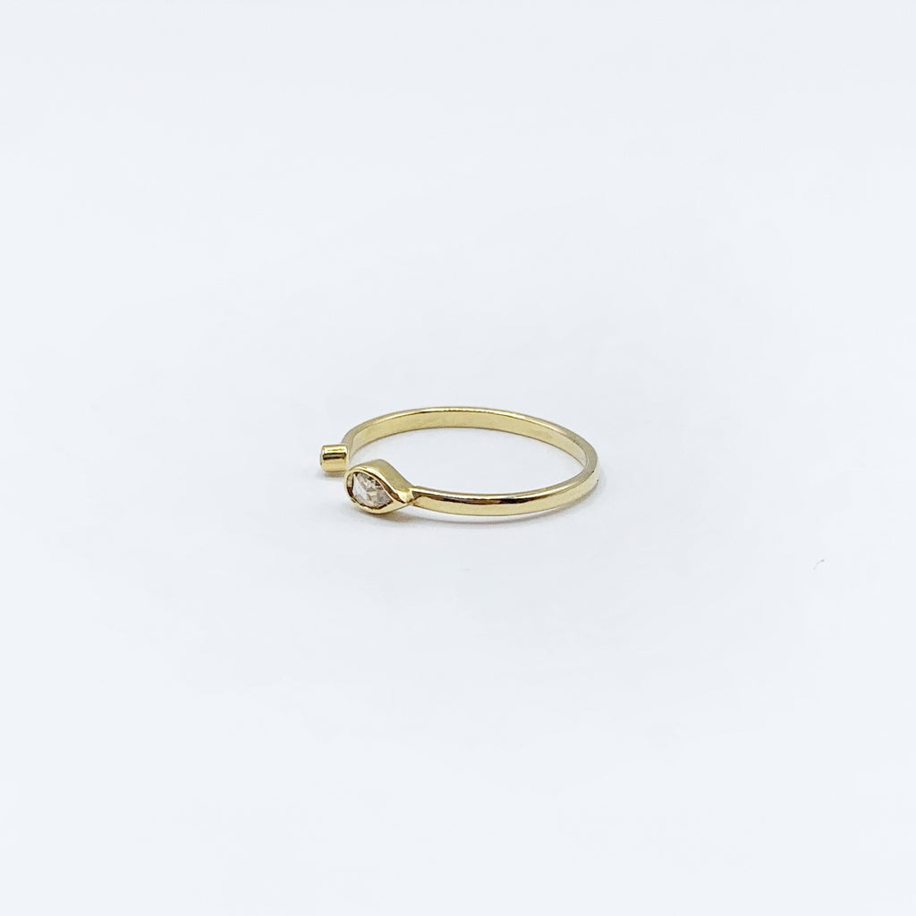Diamonds and Gold in an Open Setting