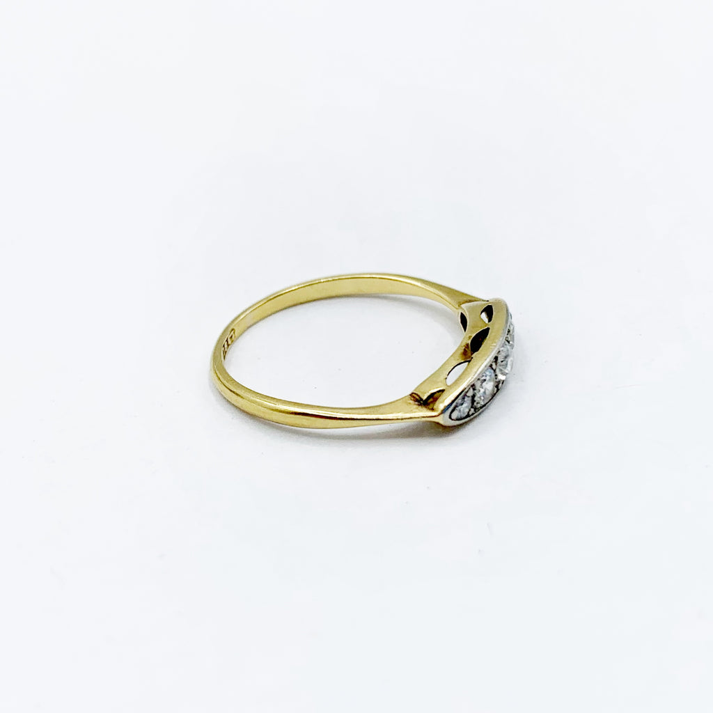 18 Karat Yellow Gold 5 Stone Diamond Ring