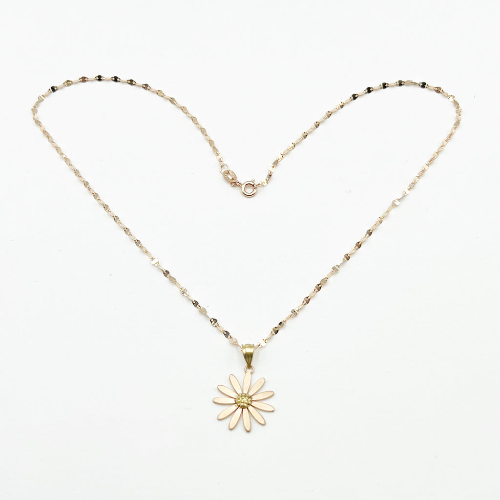 Daisy in Rose Gold
