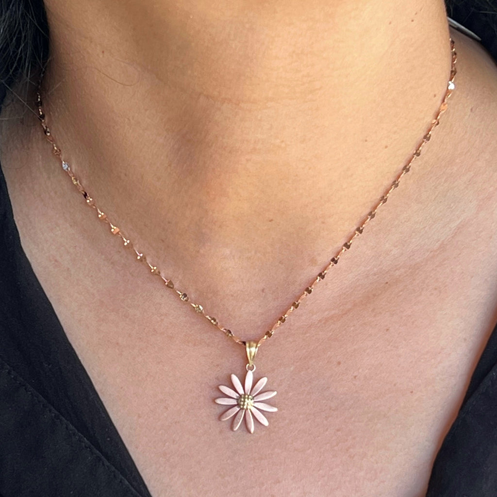 Daisy in Rose Gold