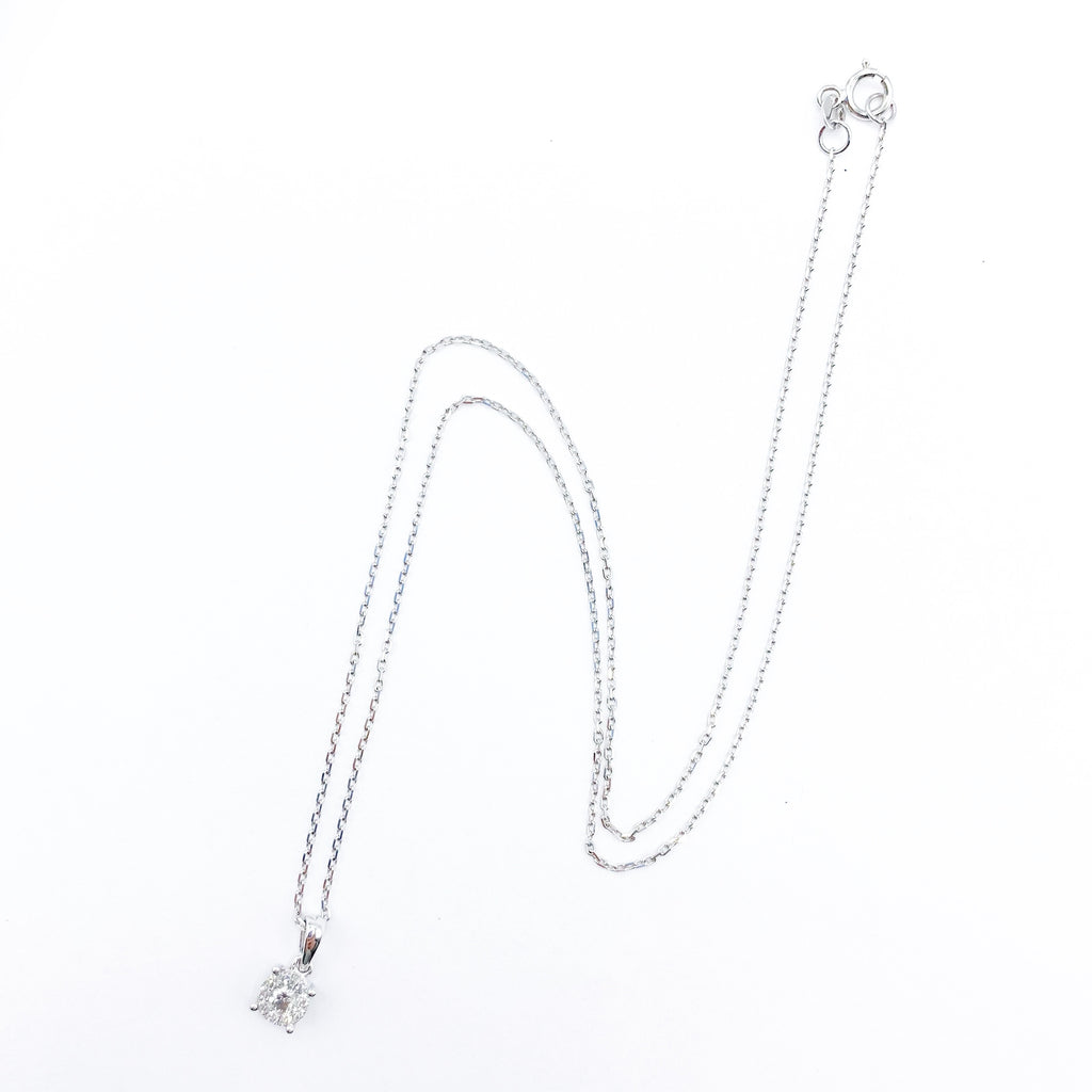 Classic Diamond Necklace set in White Gold