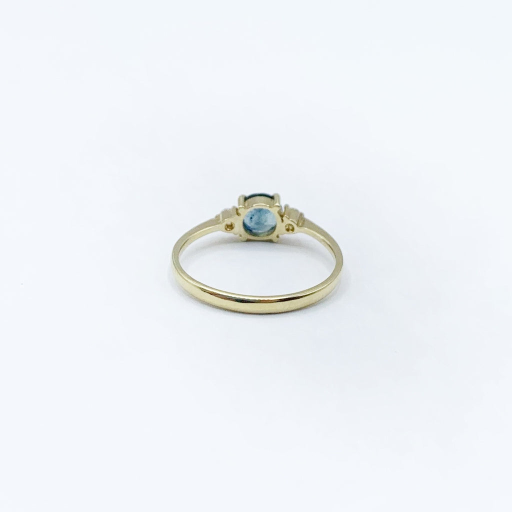 14 Karat Yellow Gold Ring with Round Montana Sapphire