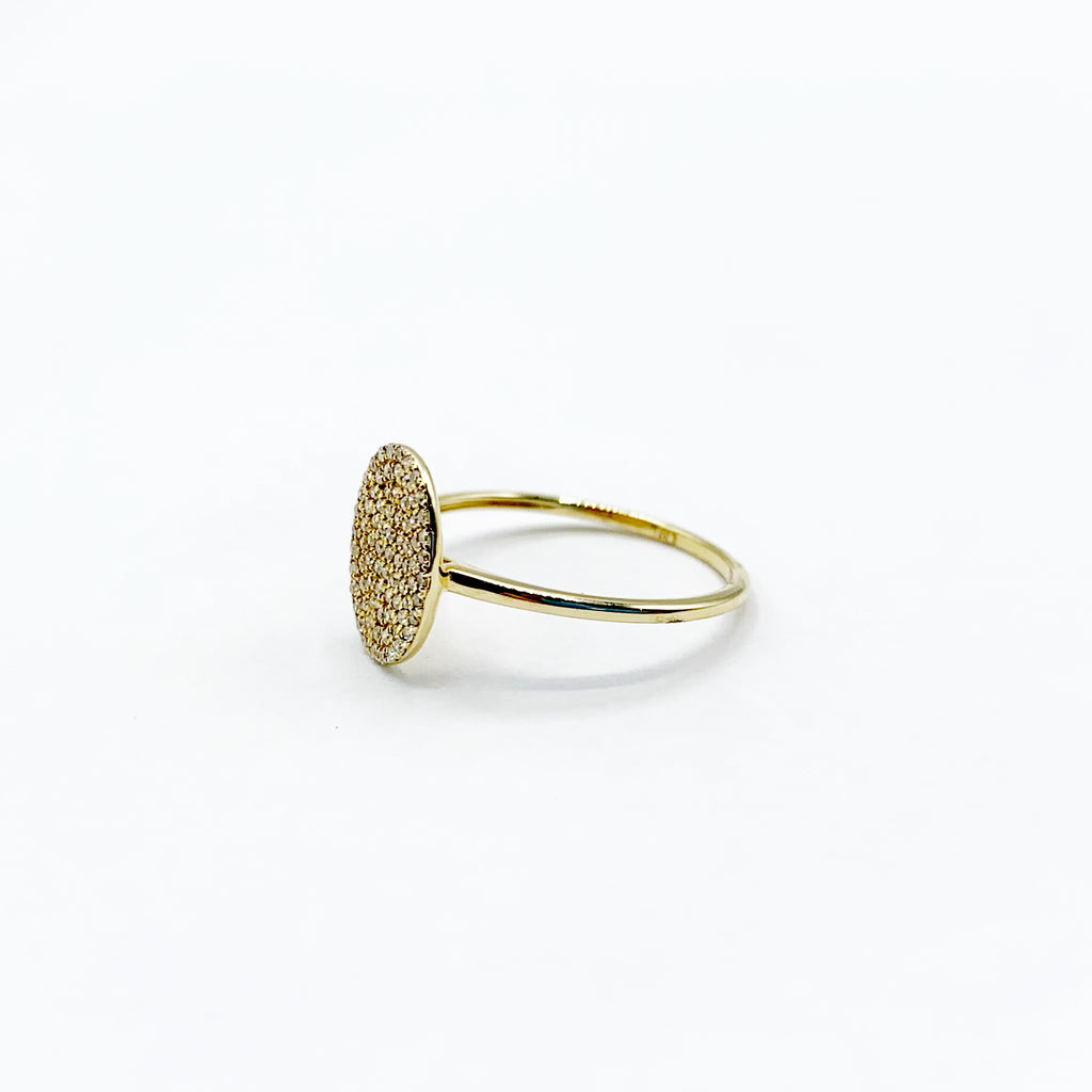 Diamond Cobblestones on a Golden Band