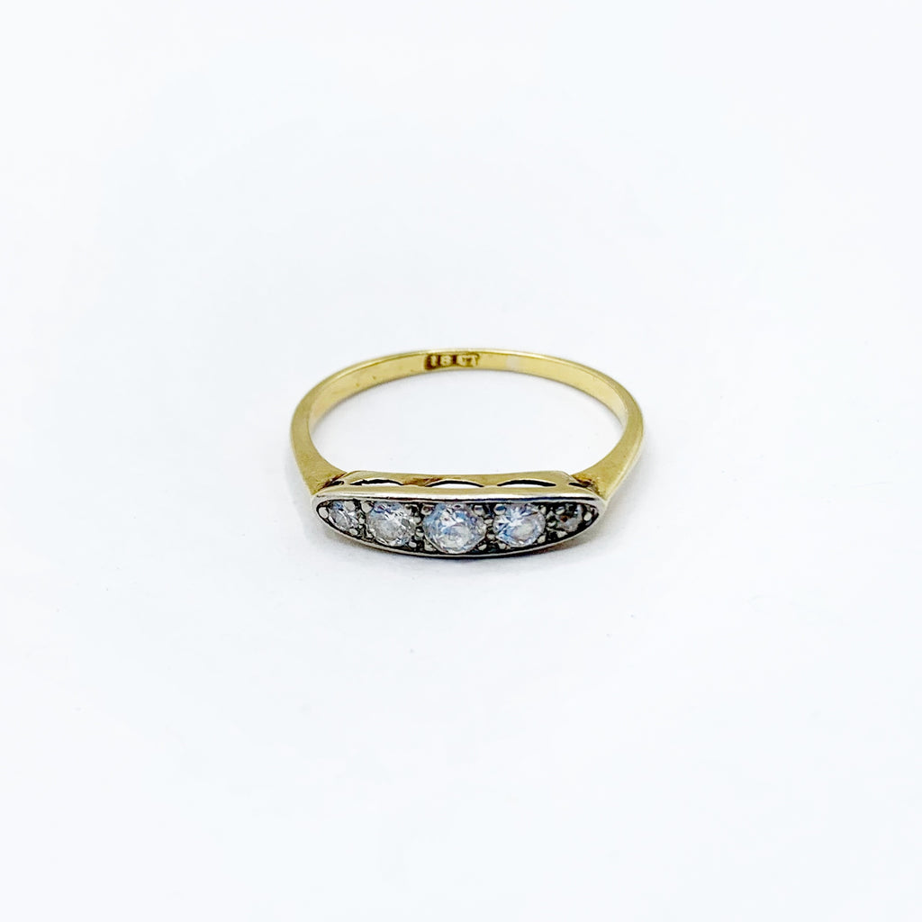 18 Karat Yellow Gold 5 Stone Diamond Ring