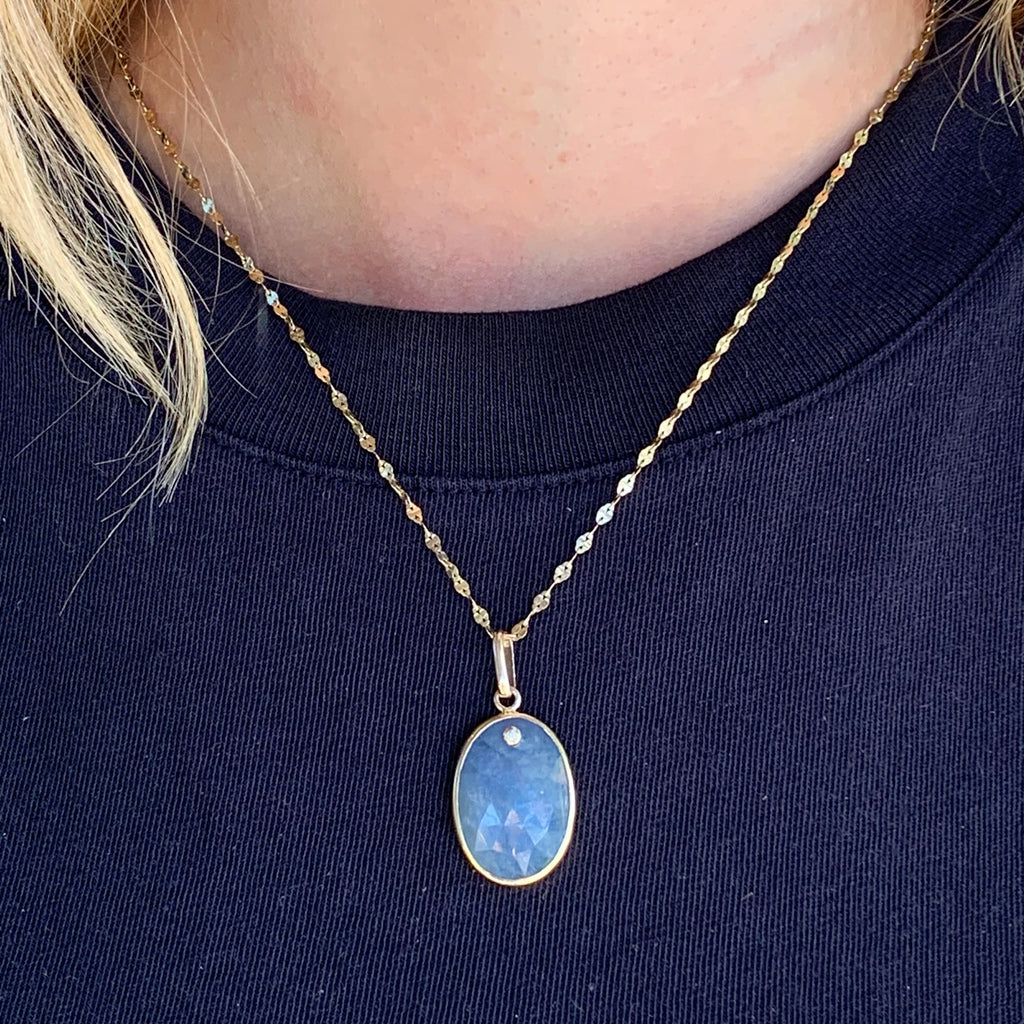 Sapphire Universe and a Diamond Planet