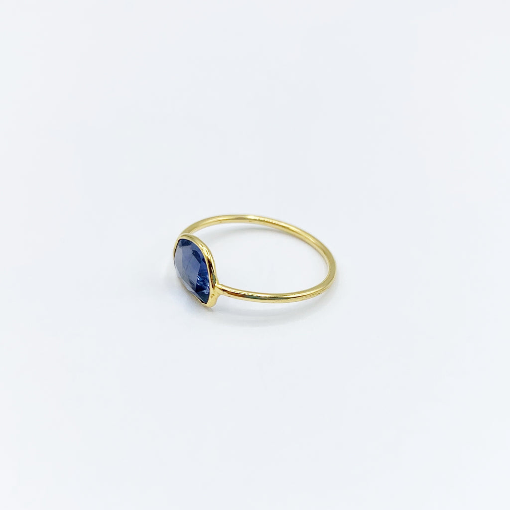 Delicate Sapphire Window on a Slender Band