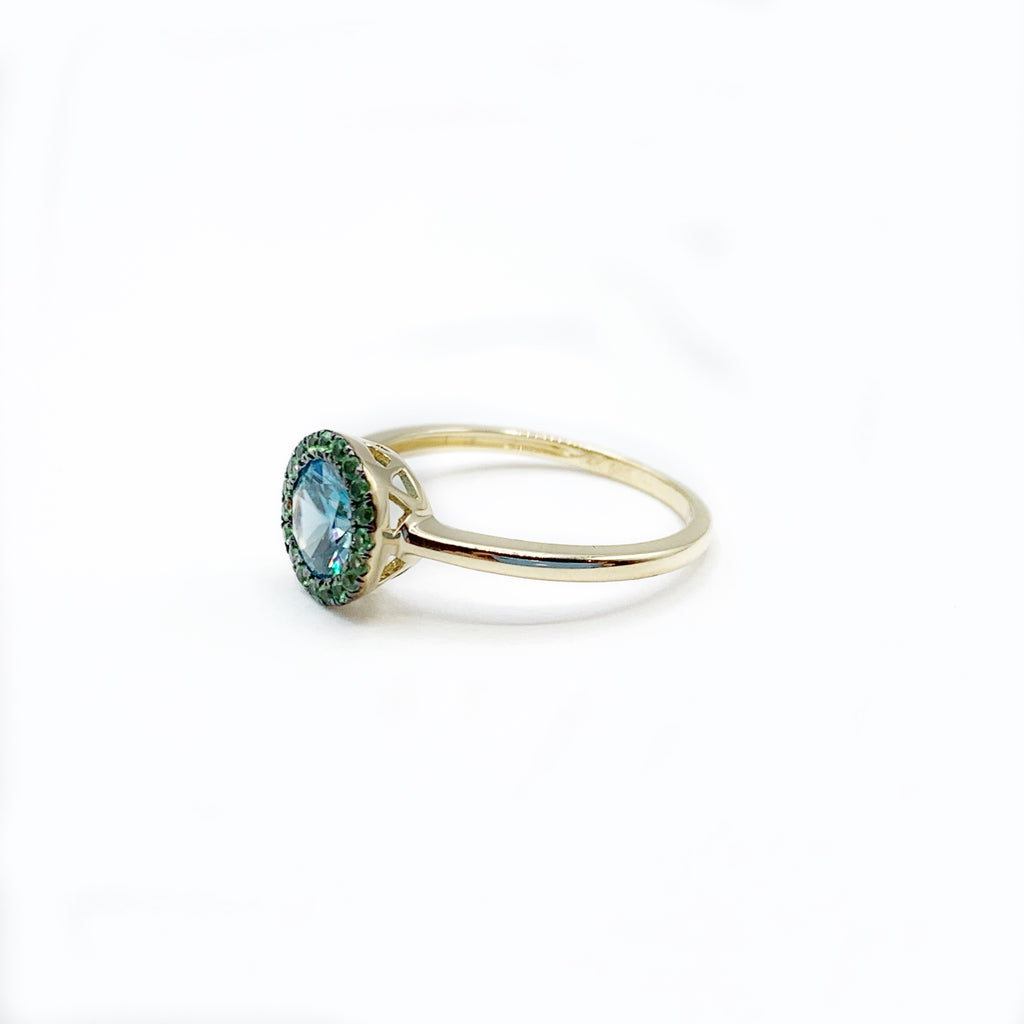 Cheerful Green and Blue on a Golden Band