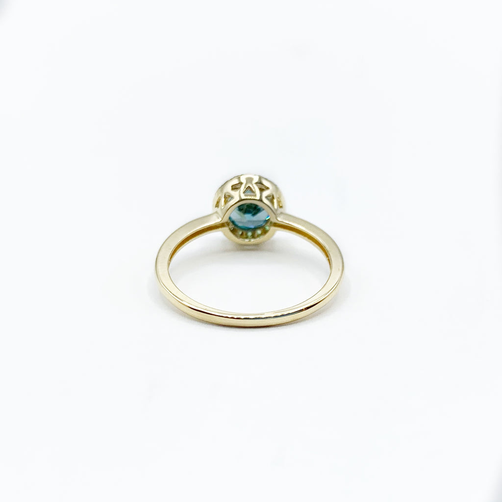 Cheerful Green and Blue on a Golden Band
